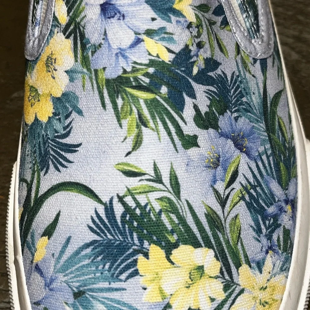 Tommy Bahama Blue Yellow Floral Slip On Ferris Sneakers Women’s 9 NWOB Canvas - Picture 7 of 8
